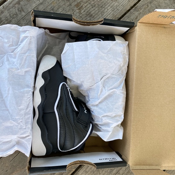 (347) Jordan Pro Strong - Picture 7 of 9